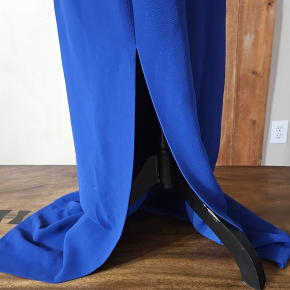 BCBGMaxazria Women's Size 8 Viviane Blue Beaded Collar Halter Evening Dress/Gown - Picture 8 of 11